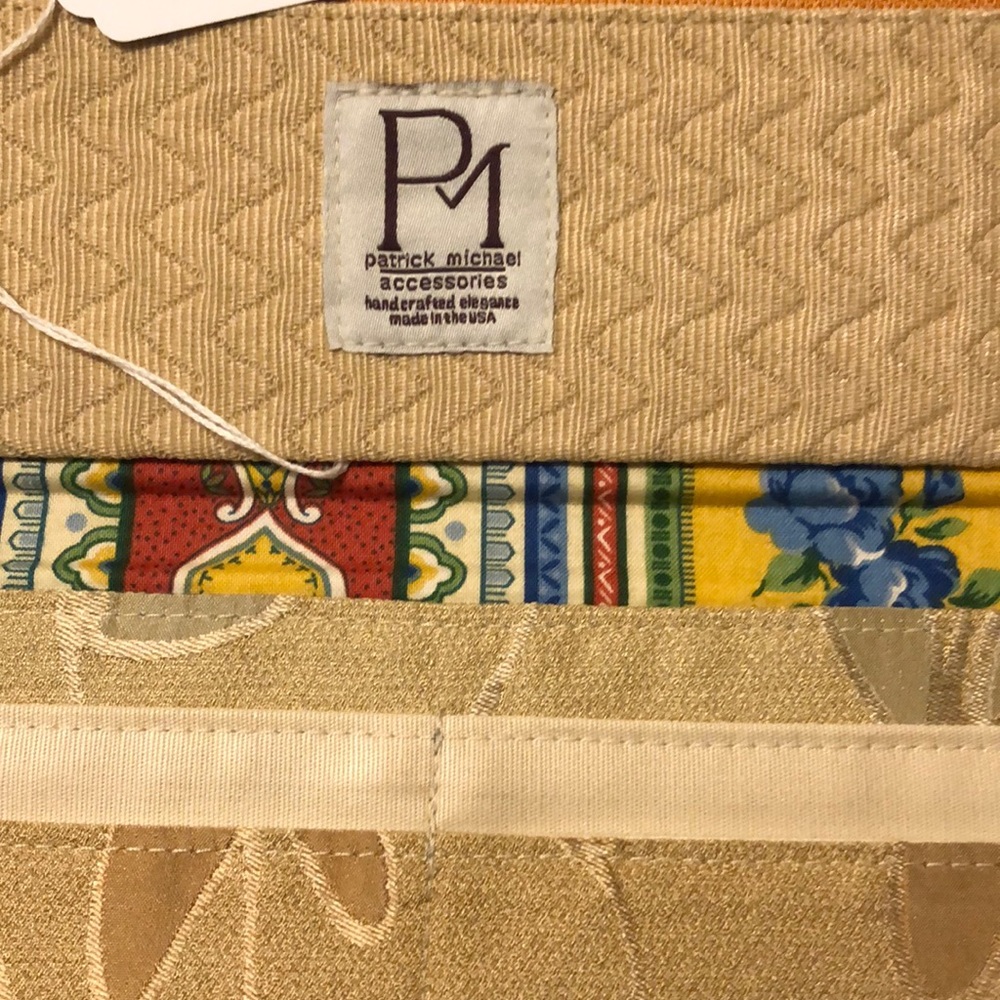New price $17! Gorg soft leather wallet!! - Picture 4 of 5